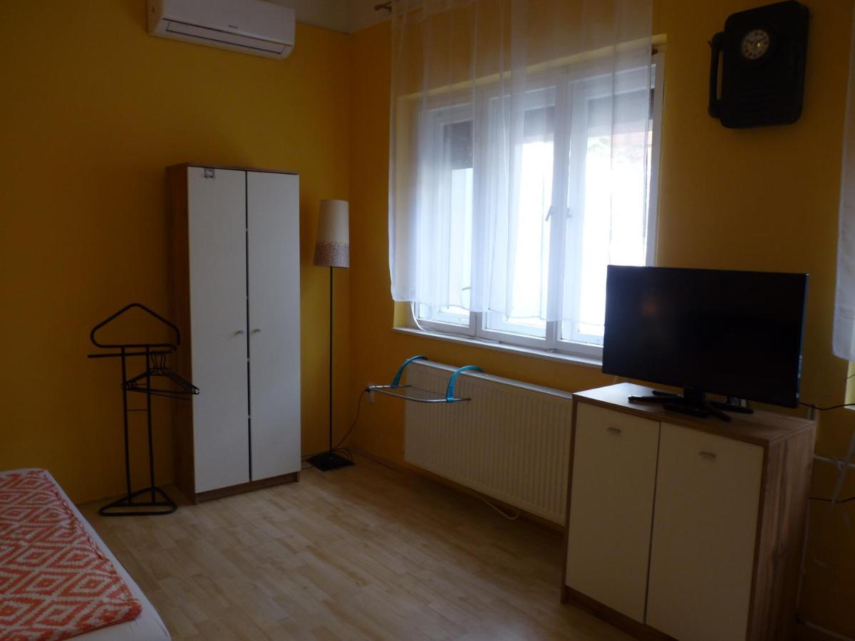 Zizi Apartman Debreczyn Zewnętrze zdjęcie