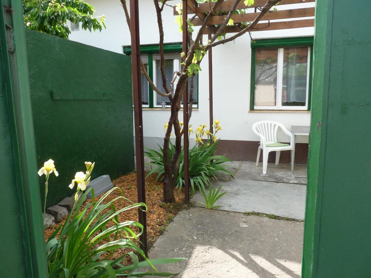 Zizi Apartman Debreczyn Zewnętrze zdjęcie
