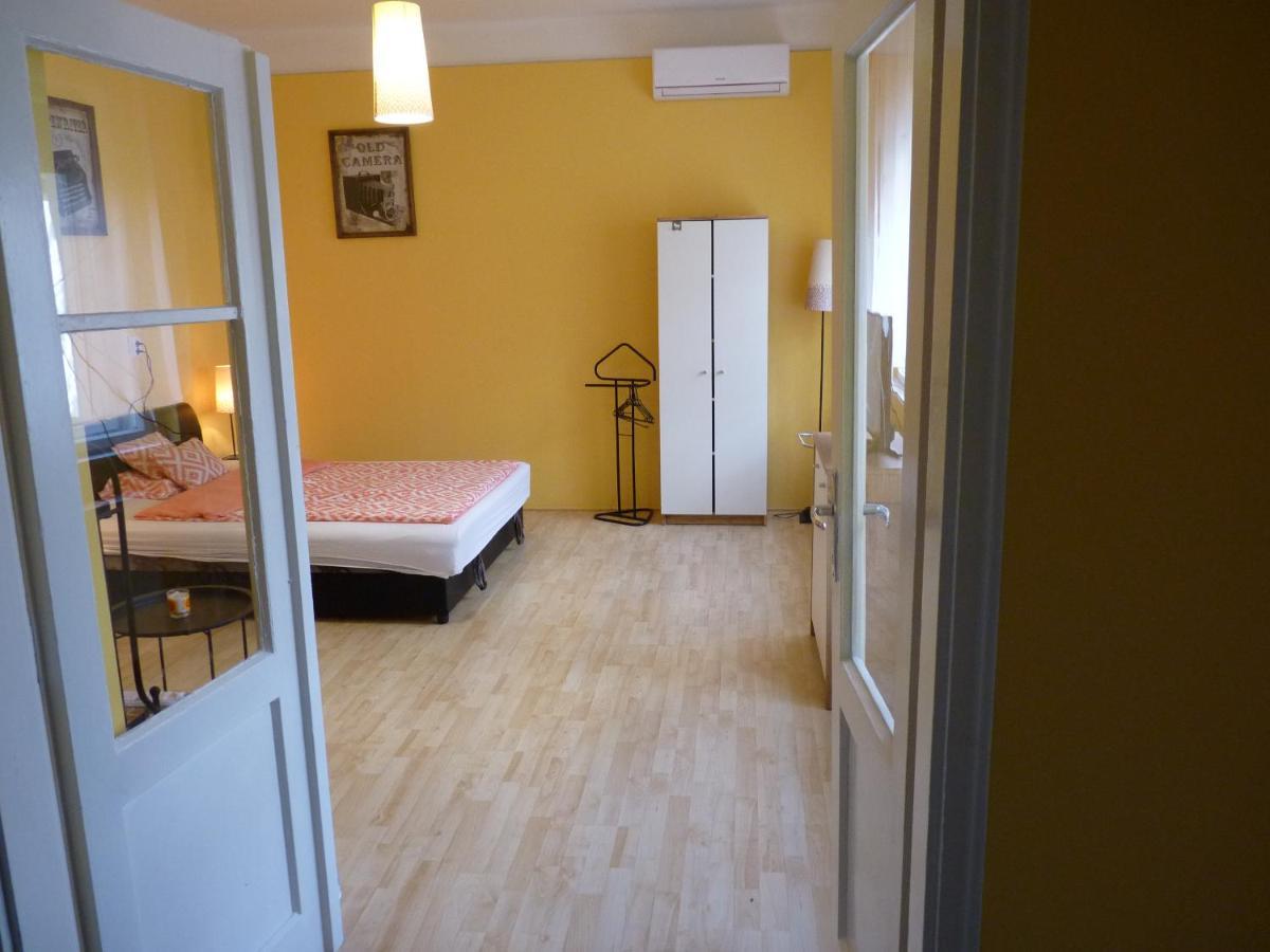 Zizi Apartman Debreczyn Zewnętrze zdjęcie
